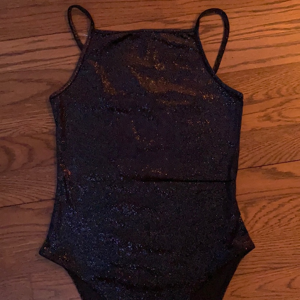 SUPER CUTE SHINY BODYSUIT!